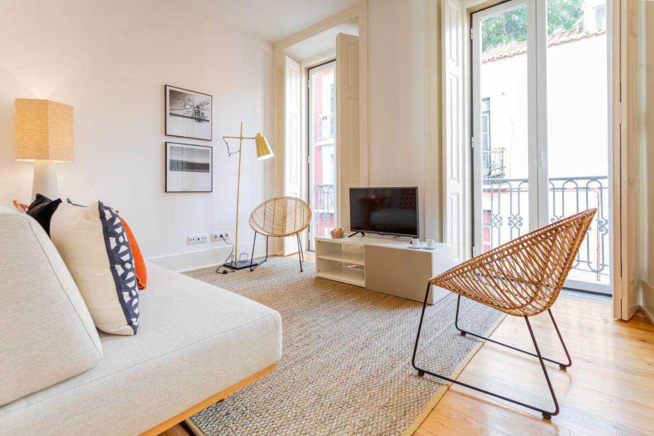 Santa Catarina Apartments By Les Deux Mariettes ลิสบอน ภายนอก รูปภาพ
