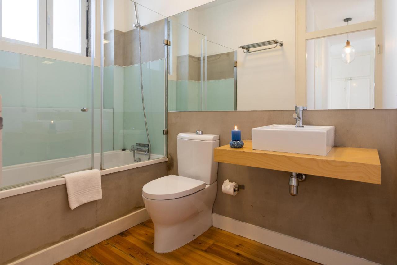 Santa Catarina Apartments By Les Deux Mariettes ลิสบอน ภายนอก รูปภาพ
