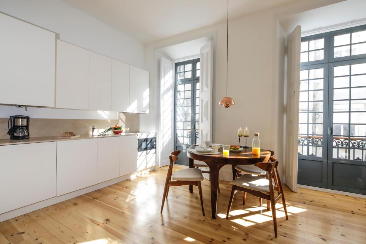Santa Catarina Apartments By Les Deux Mariettes ลิสบอน ภายนอก รูปภาพ